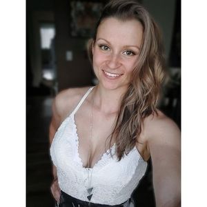 Meet your Posher, Lauren